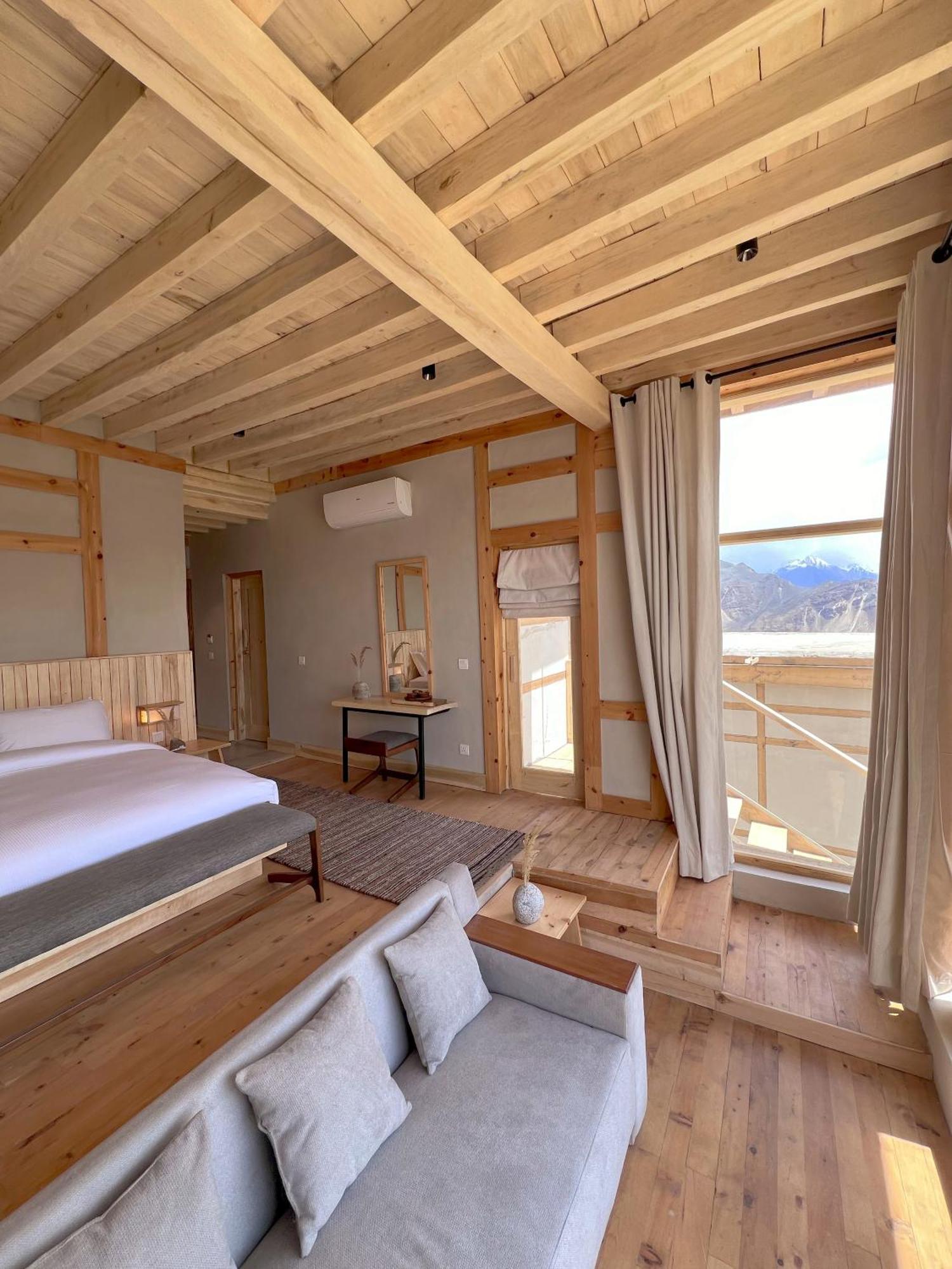 The Rihla Hunza - Managed By Luxus Hotel Karimabad  ภายนอก รูปภาพ